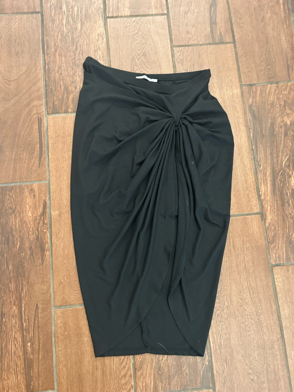 Mi Ami size M black skirt
